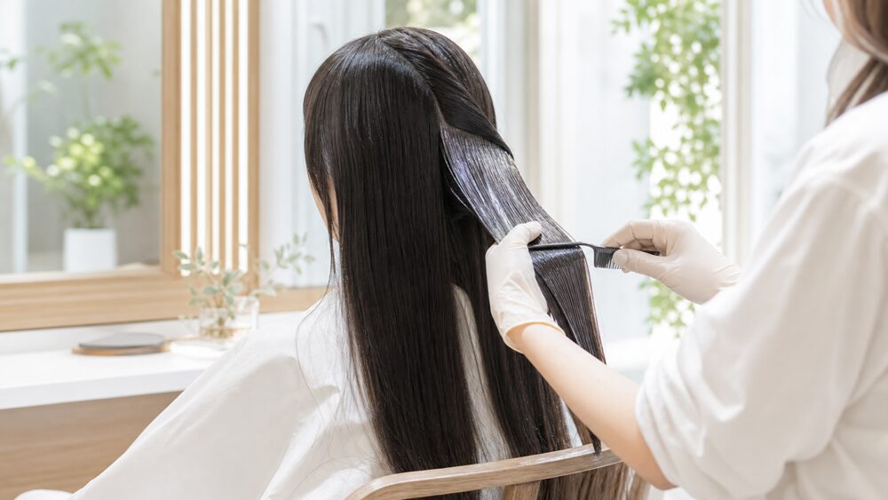 美容室でできるパサつき対策の施術