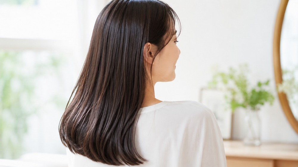 美しく仕上がった髪のうしろ姿の女性 まとめ